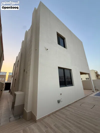 فيلا للبيع المعبيله قريب شارع النور/Villa for sale in Al Maabilah, near Al Noor Street 2