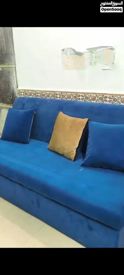 ديوان يشبه الجديد 3