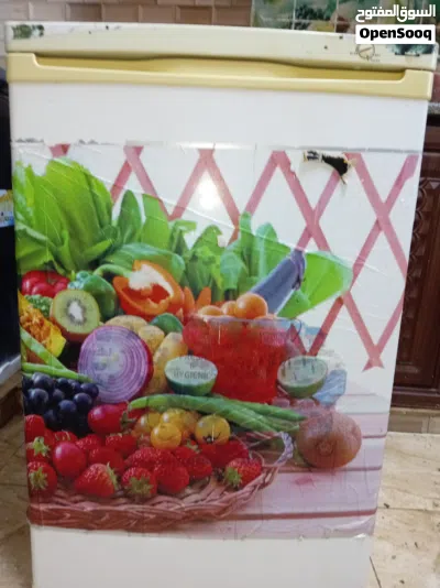 موجود فريزر 4 رفوف موفر للطاقة A++ للبيع بسعر طري جدا سبب البيع:اشتريت أكبر منه 4