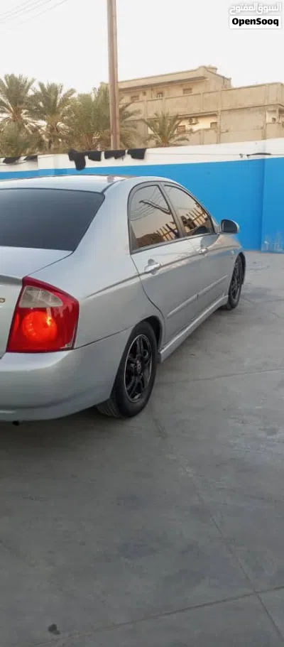Kia Cerato Standard 2