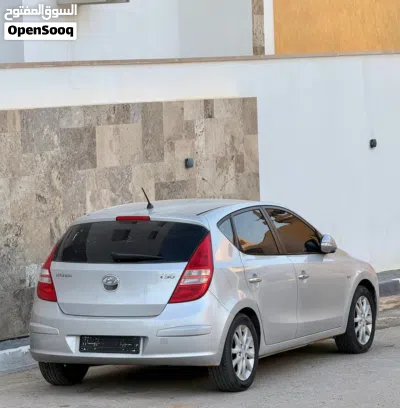 هيونداي i30 GL 3