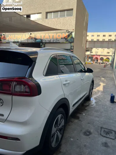 كيا نيرو Standard 2