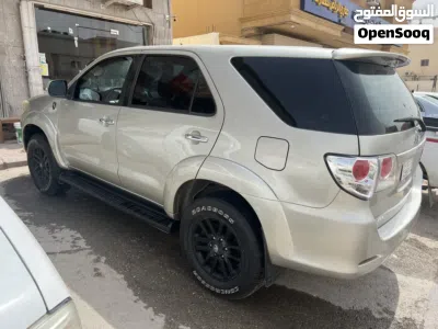 Toyota Fortuner GXR 4