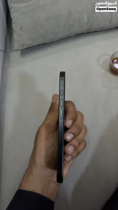 ايفون 16 بحاله ممتازه 2