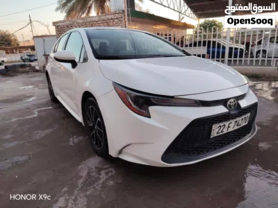 Toyota Corolla LE 3