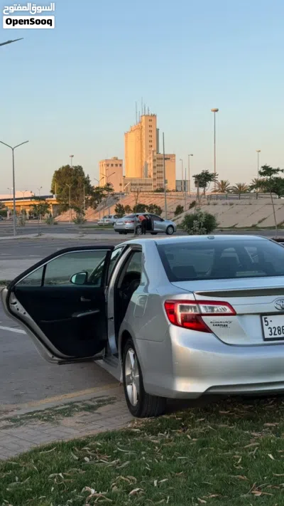 تويوتا كامري SE 3