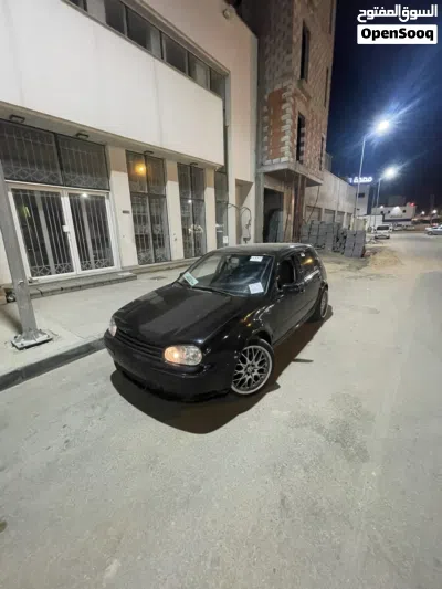 Volkswagen Golf GTI Standard 3