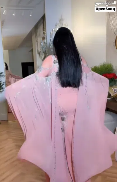 فستان سهرة فاخر للمصممة هدى بداي للبيع 3