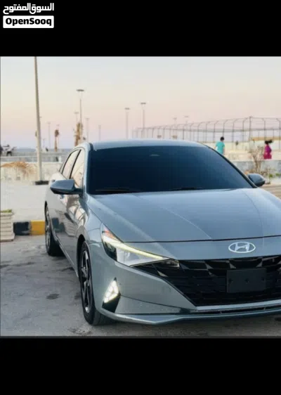Hyundai Elantra Limited 2