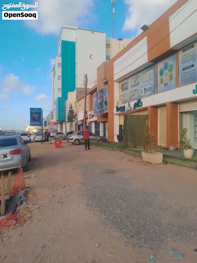 محل للايجار طريق شوك بقرب من مصحة الرويال 3
