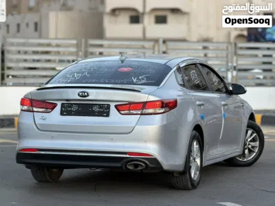 Kia K5 EX 2