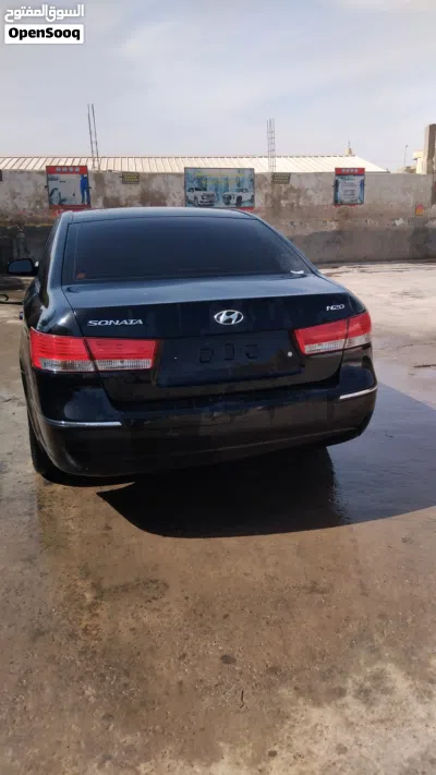 Hyundai Sonata GL 2