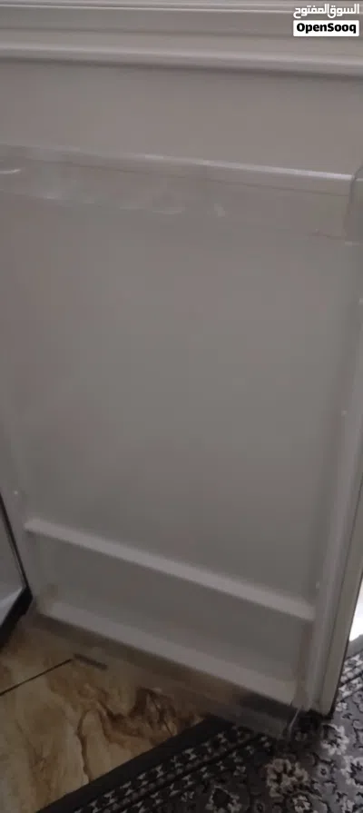 ثلاجة فيستيل لون سلفر 3