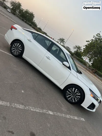 نيسان التيما SV 4