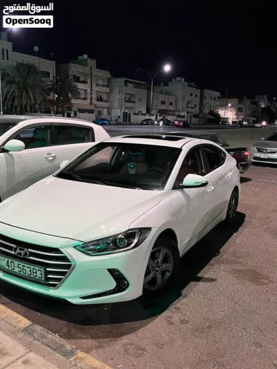 هيونداي افانتي Standard 2