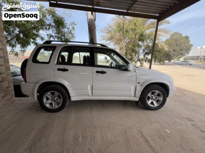 Suzuki Grand Vitara Standard 4