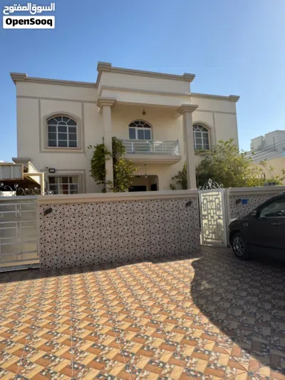 للبيع فيلا سكنية – المعبيلة الجنوبية حي الشروق (مساحة البناء: 346 م2) 2