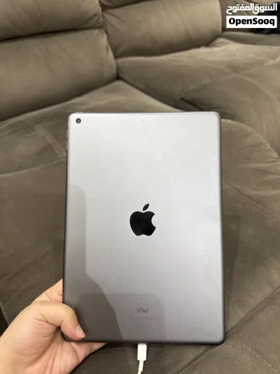 It is an iPad 9th generation 500up for negotiations iPad تسعة Generation 64 جيجا 5 500 riyal 2