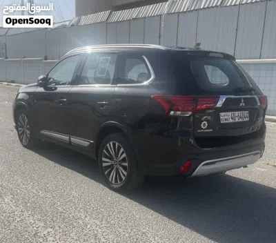 Mitsubishi Outlander GLX 4
