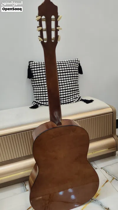 جيتار ياماهة نضيف جدا للبيع 3