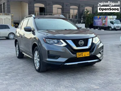 Nissan Rogue SV 2