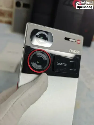 متوفر اجهزه z60 الترا بداكره 512رام16بمعالج s24الترا اجهزه جديده واصليه متوفر بالسعر 3450دينار مكان 2