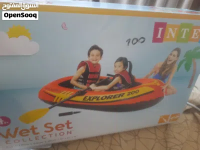 مسبح كبير من شركة انتكس مع كامل الملحقات فلتر وقارب 3