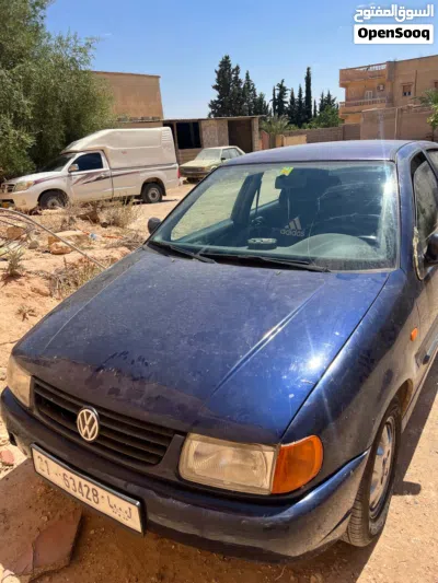فولكسفاغن بولو Standard 2