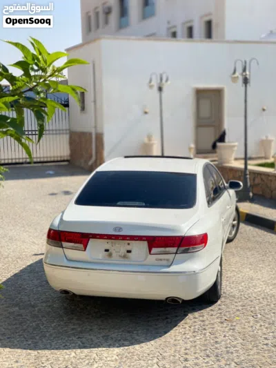Hyundai Azera Standard 4