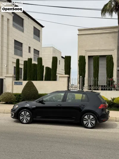 Volkswagen Golf E-Golf 4