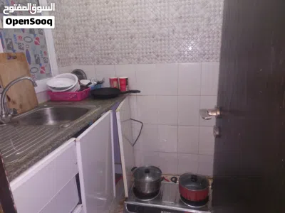 استيديو شامل كهرباء وماء عربي فقط موجود شخص واحد بالأستيديو متاح لشخص ثاني فقط 3