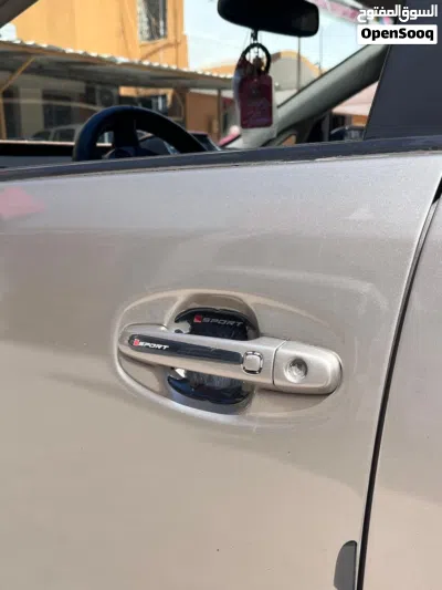 Toyota Prius Prius 4