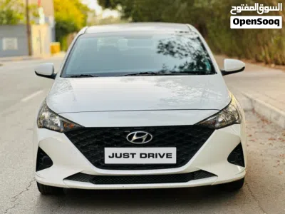 Hyundai Accent Standard 4
