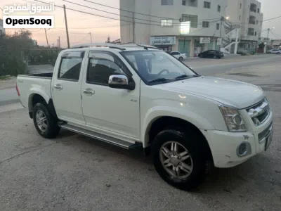 ايسوزو D-ماكس LS 4
