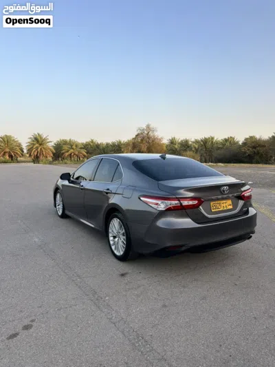 Toyota Camry XLE 4