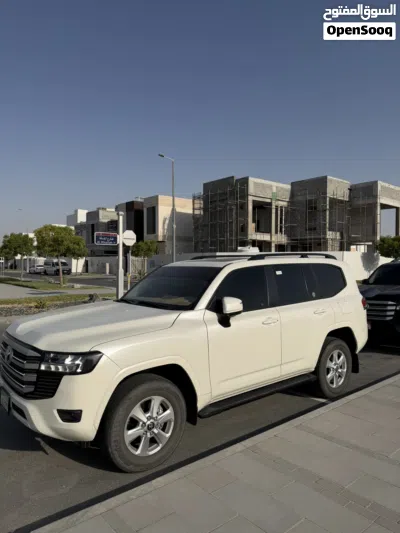 Toyota Land Cruiser EXR 2