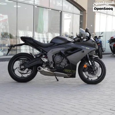 تريمف Daytona 675 R 2