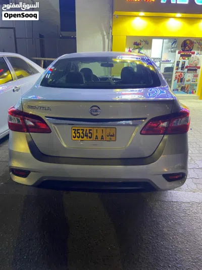 Nissan Sentra Standard 2