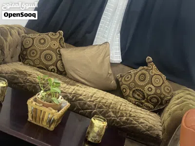 كنبة مع طاولة 20ريال 3