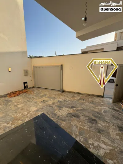 فيلاة في سوق الجمعة للبيع 4