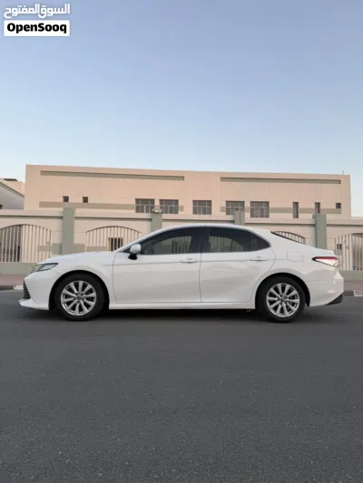 Toyota Camry GL 2