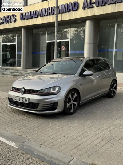 Volkswagen Golf GTI Standard 3