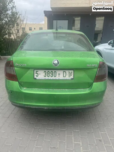 سكودا رابيد Standard 3