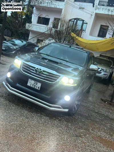 تويوتا اخرى 4