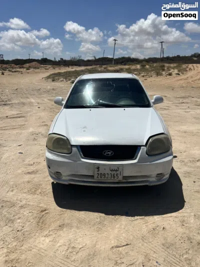 Hyundai Verna EX 2