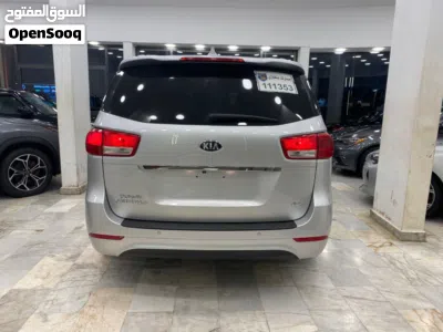 Kia Sedona EX 4
