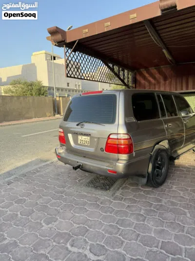 Toyota Land Cruiser GXR 3