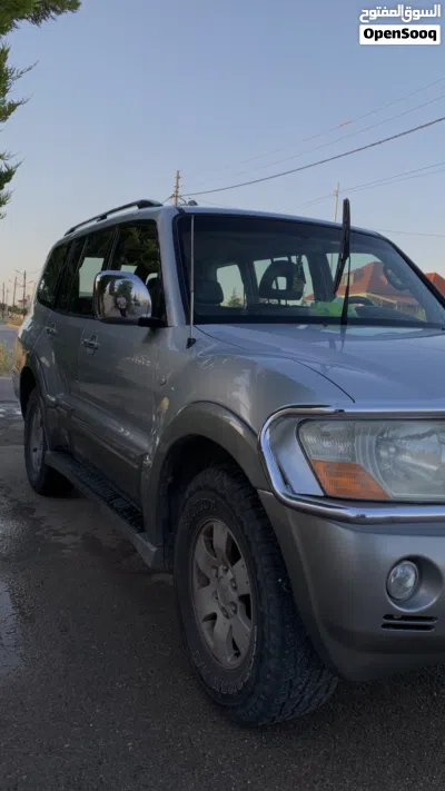 Mitsubishi Pajero GLS 3