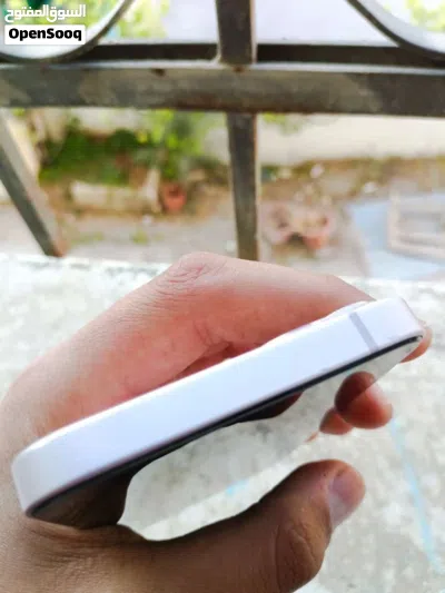 ايفون 13 وردي 128 جيجا بطارية 91% نظيف جدًا Face ID شغال سعر مميز قابل للتفاوض 3