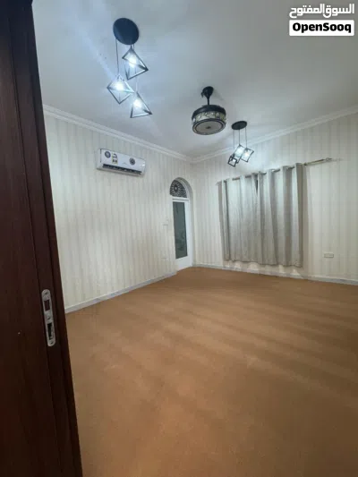 للايجار منزل فالعامرات مرتفعات التاسعه 4